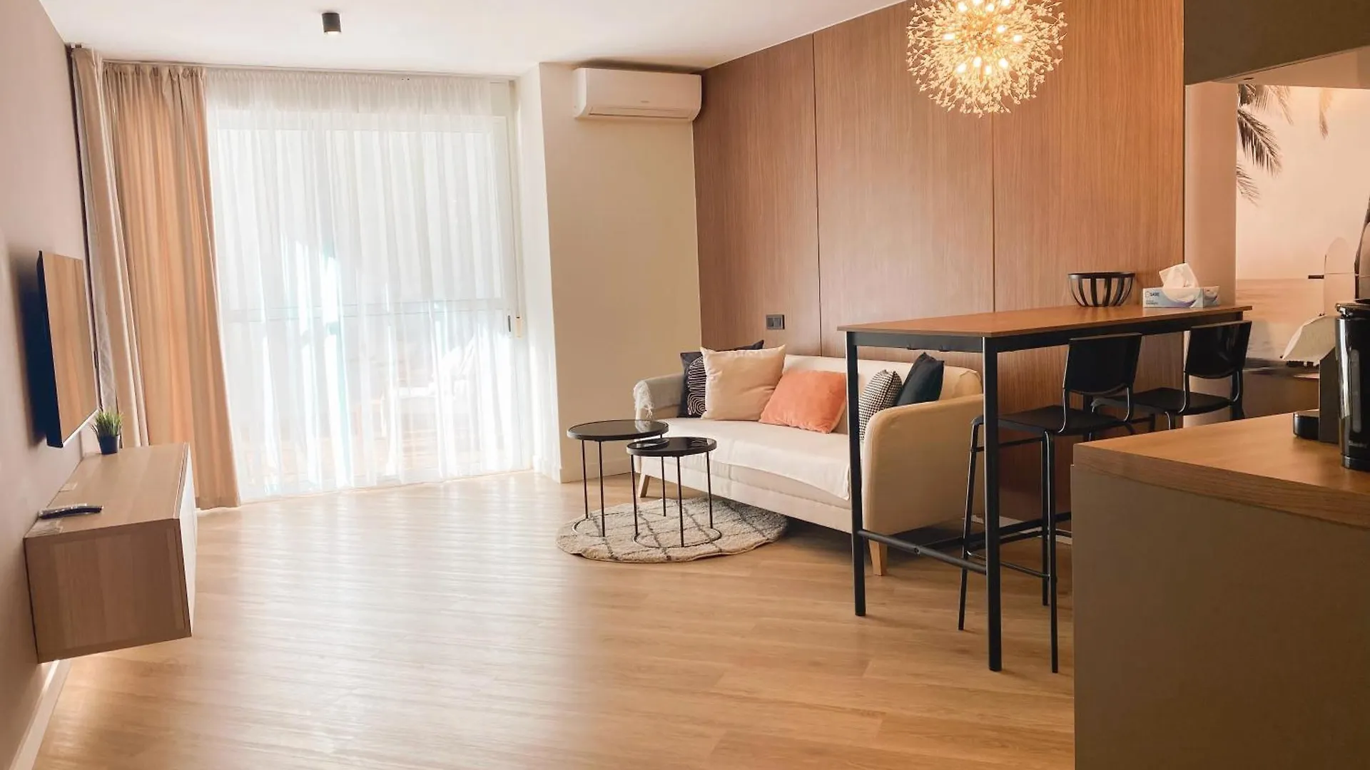 Zeus Apartment Torremolinos Spain