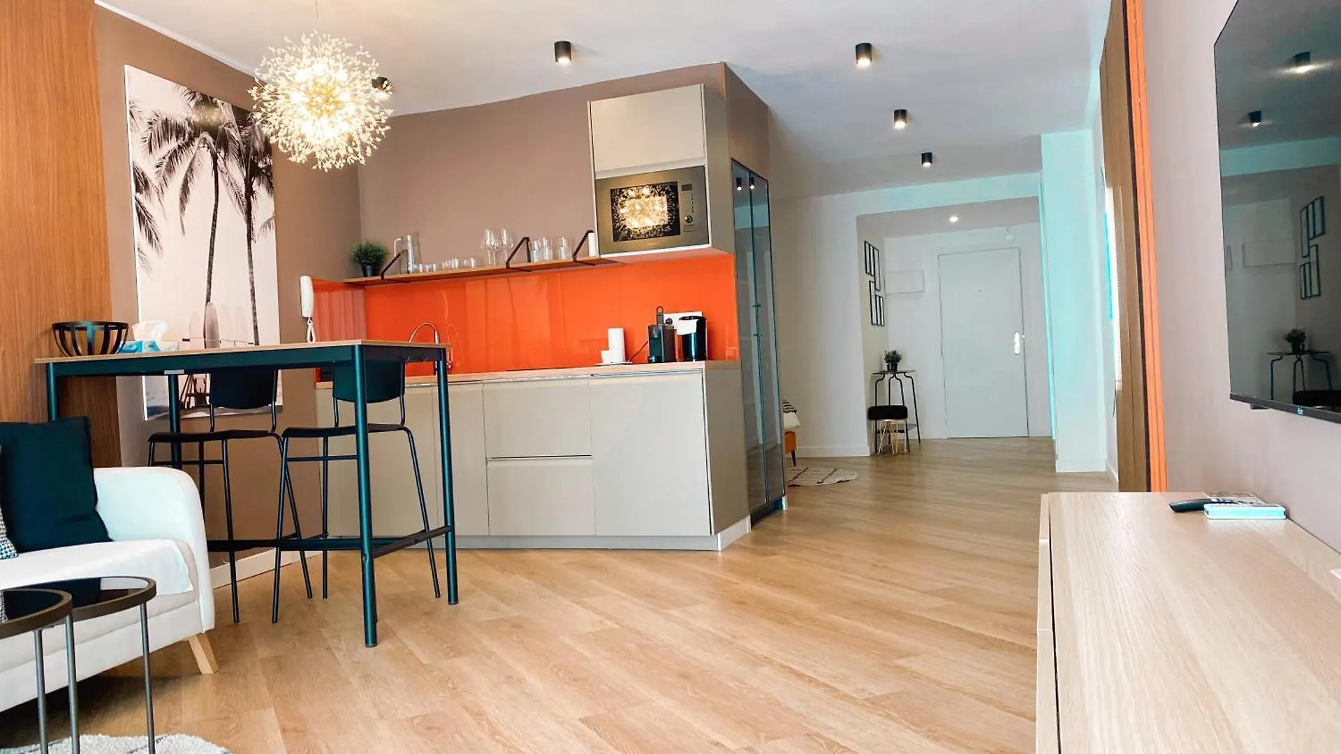 Zeus Apartment Torremolinos